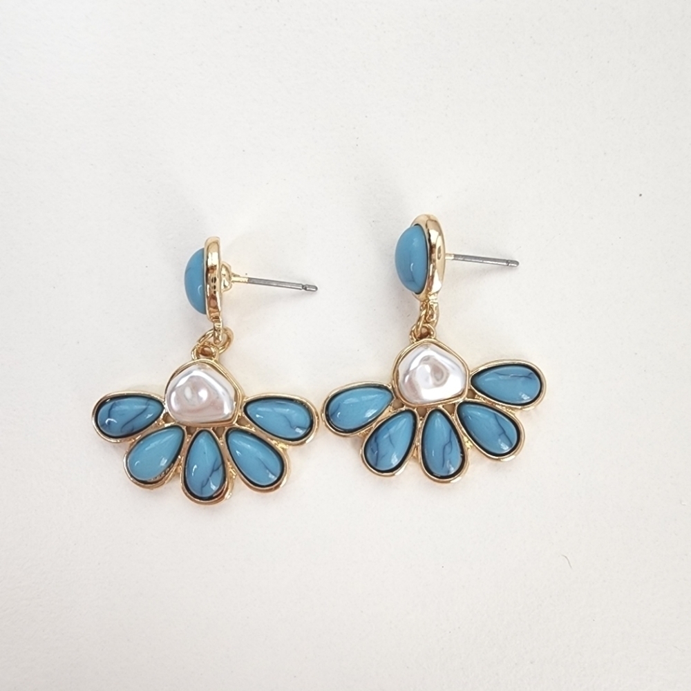 NEW Floral Abstract Turquoise Stone Pearl Embellished Small Dangle Earri… - Picture 3 of 7